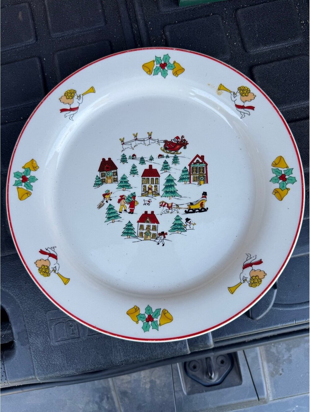 Jamestown Christmas Dinner Plate